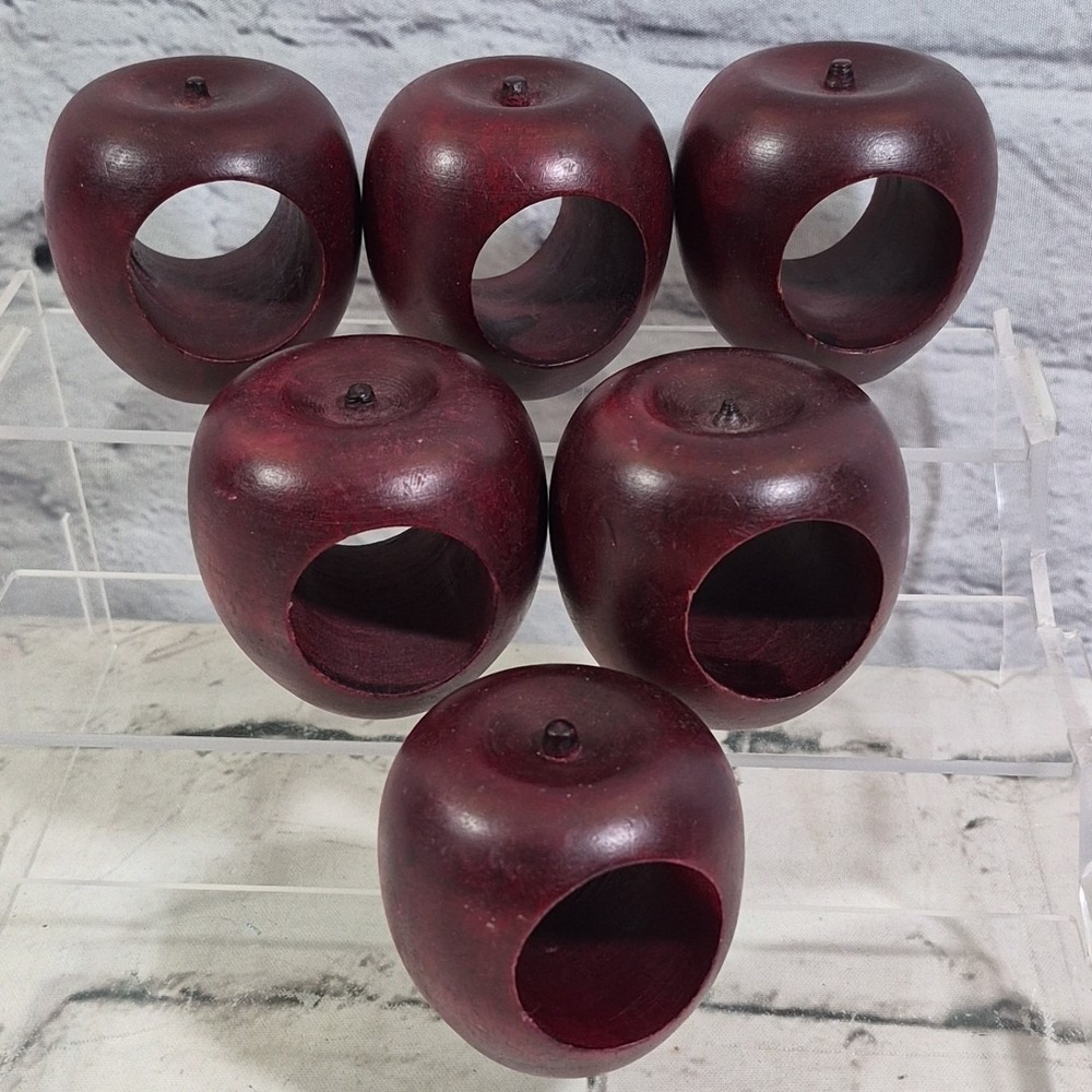 Red Apple Shaped Wooden Napkin Ring Holders Set of 7 Autumn‎ Harvest Fall Decor